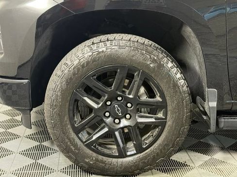 Used 2026 Chevrolet Silverado 1500 High Country w/ Midnight Edition AWD/4WD image 13