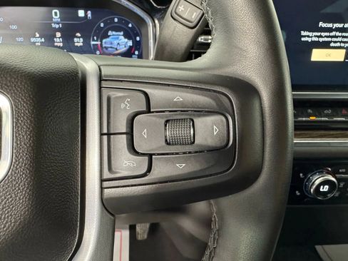 Used 2023 GMC Sierra 1500 SLE AWD/4WD image 16