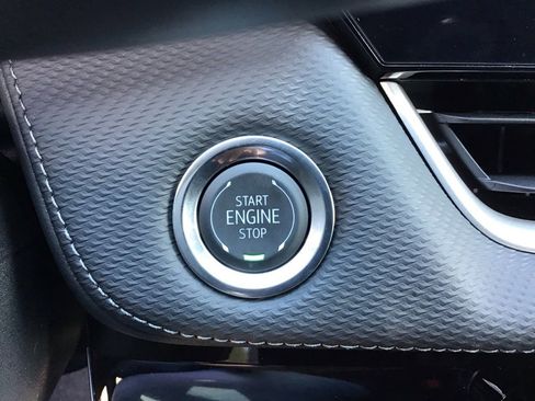 New 2026 Chevrolet Equinox LT w/ Convenience Package II image 31