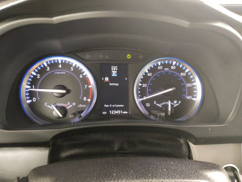 Used 2016 Toyota Highlander XLE AWD/4WD image 23