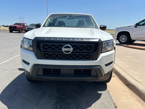 Used 2022 Nissan Frontier S RWD image 2