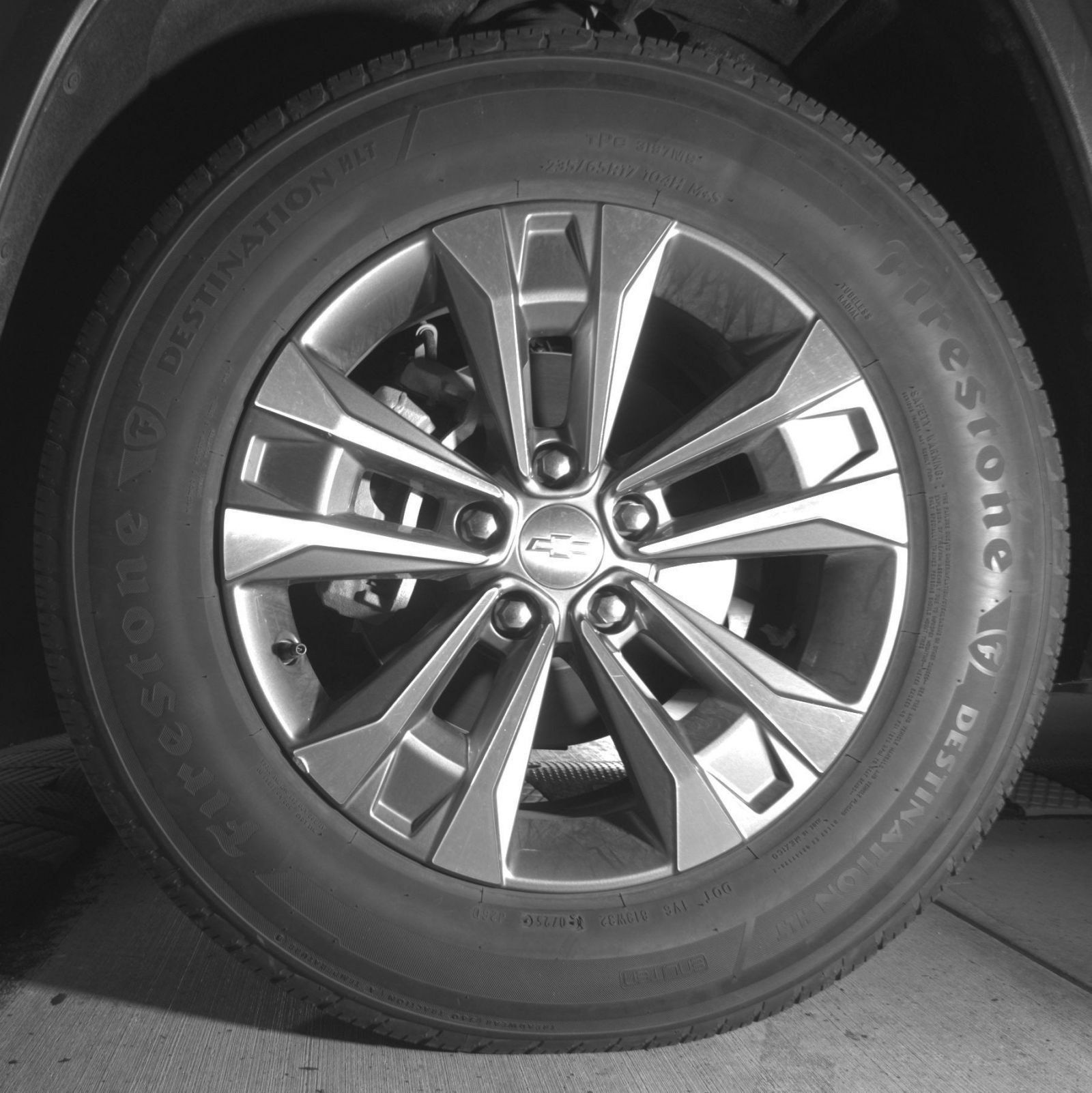 Used 2025 Chevrolet Equinox LT FWD image 13