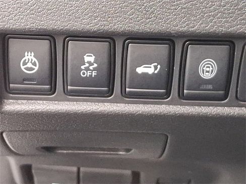 Used 2023 Nissan Murano SV image 24