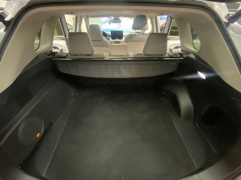 Used 2023 Toyota RAV4 Limited AWD/4WD image 18