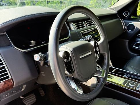 Used 2020 Land Rover Range Rover Base image 20