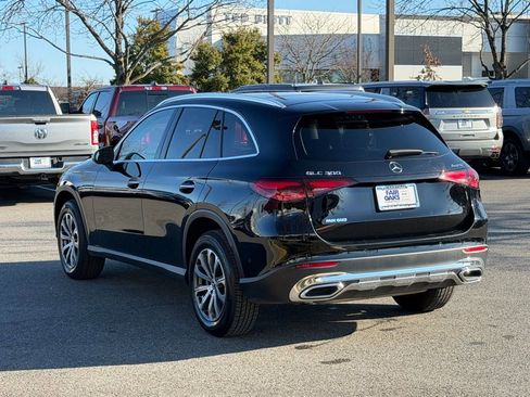 Used 2024 Mercedes-Benz GLC 300 4MATIC image 9