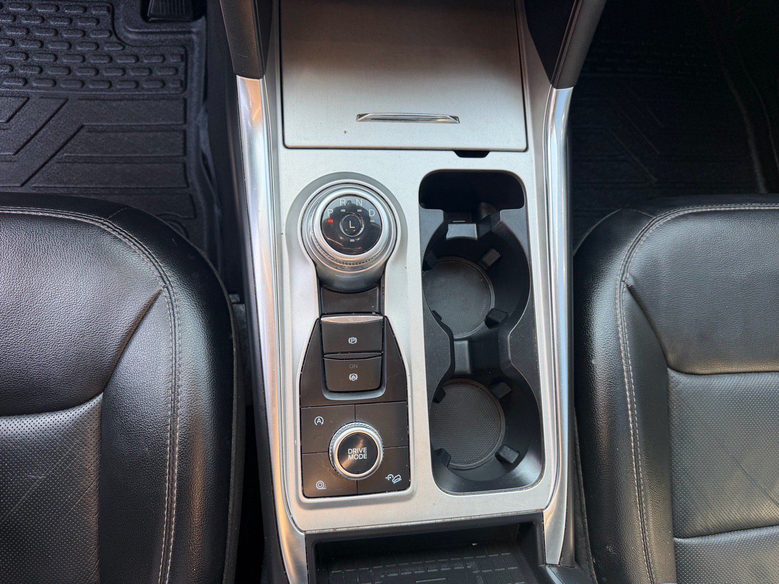 Used 2022 Ford Explorer Limited AWD/4WD image 34
