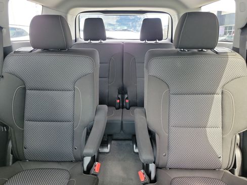 Used 2023 GMC Acadia SLE FWD image 14