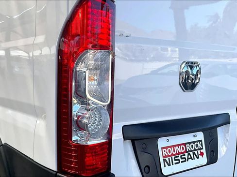 Used 2024 RAM ProMaster 2500 w/ Premium Convenience Group image 28