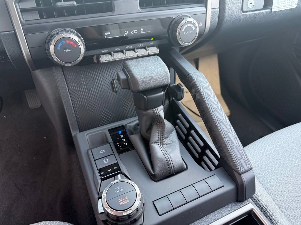 New 2026 Toyota 4Runner SR5 AWD/4WD image 12
