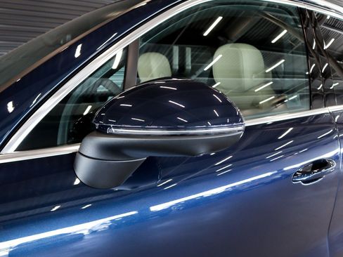 New 2025 Porsche Cayenne S image 31