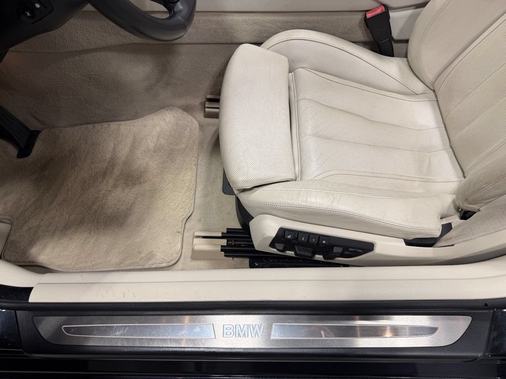 Used 2012 BMW 650i Convertible RWD image 19