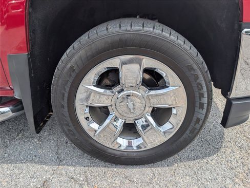Used 2018 Chevrolet Silverado 1500 LTZ w/ Sport Package AWD/4WD image 9
