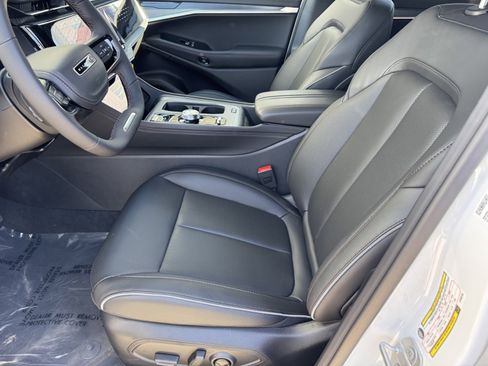 New 2025 Jeep Wagoneer S Limited image 12