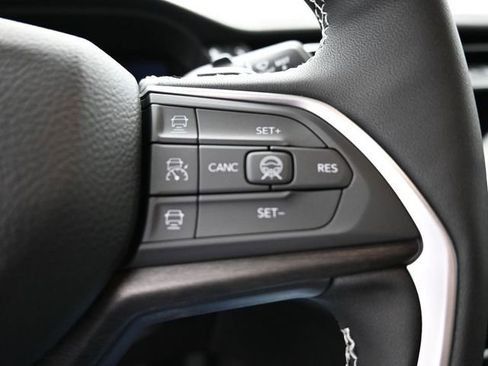 New 2026 Jeep Grand Cherokee Altitude AWD/4WD image 18
