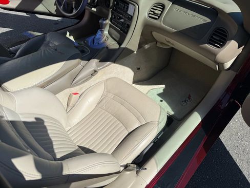 Used 2003 Chevrolet Corvette Coupe w/ Preferred Equipment Group image 16