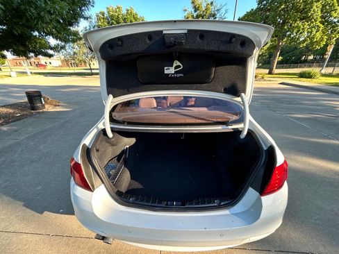 Used 2015 BMW 528i xDrive Sedan image 10