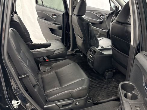 Used 2022 Honda Pilot Touring image 31