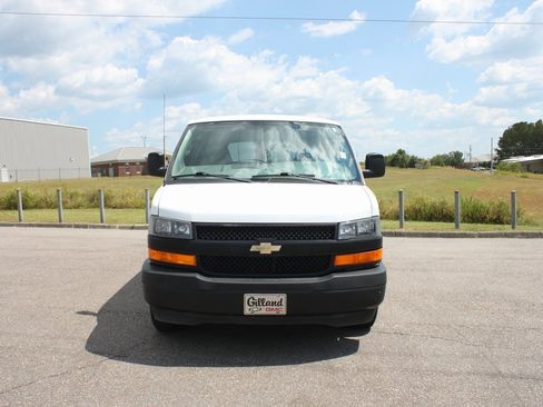 Used 2019 Chevrolet Express 2500 LS w/ Driver Convenience Package image 3