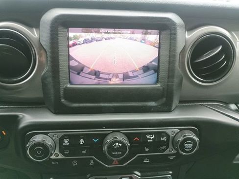 Certified 2023 Jeep Wrangler Unlimited Sport AWD/4WD image 31