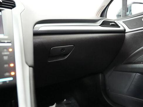 Used 2013 Ford Fusion Titanium w/ Titanium Driver Assist Pkg AWD/4WD image 43