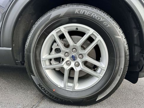 Used 2025 Ford Explorer Active image 7