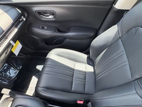 Certified 2026 Honda HR-V EX-L image 19