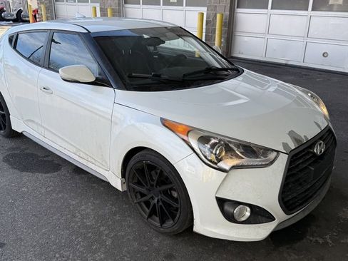 Used 2016 Hyundai Veloster Turbo image 1