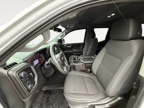 Used 2020 Chevrolet Silverado 1500 LT w/ Trailering Package image 11