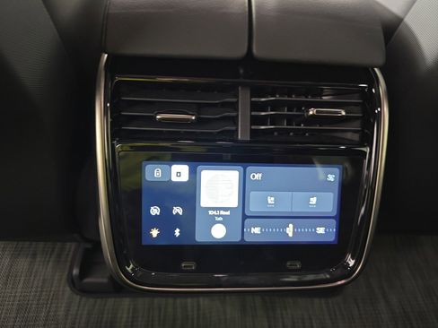 Used 2023 Rivian R1T Launch Edition image 30