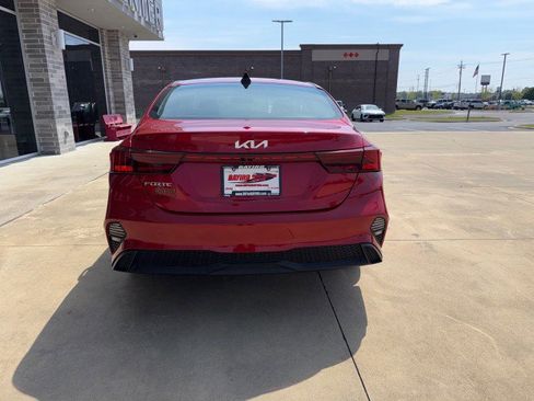 Used 2024 Kia Forte LXS image 8