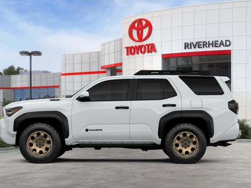 New 2025 Toyota 4Runner Trailhunter image 6