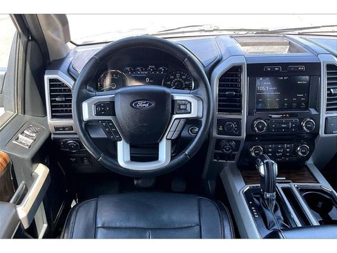 Used 2018 Ford F150 Lariat w/ Max Trailer Tow Package AWD/4WD image 5