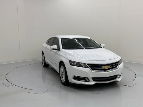 Used 2014 Chevrolet Impala LT w/ Convenience Package image 7