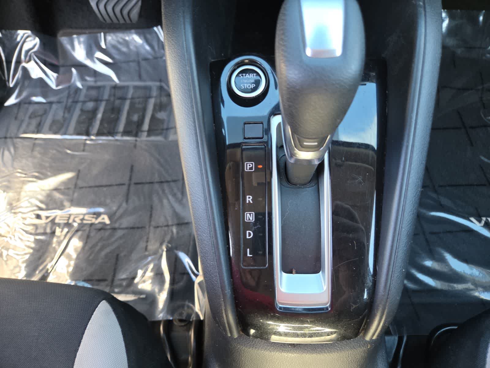 Used 2021 Nissan Versa SV FWD image 25