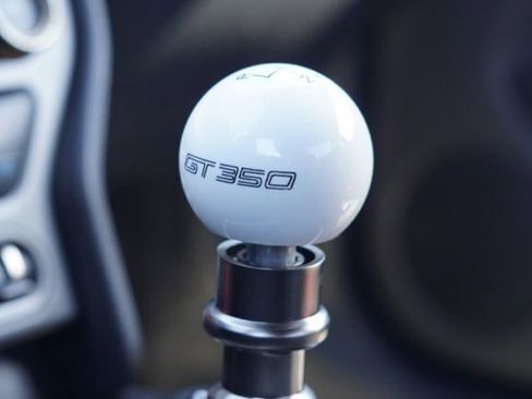 Used 2016 Ford Mustang Shelby GT350 w/ Technology Package image 37