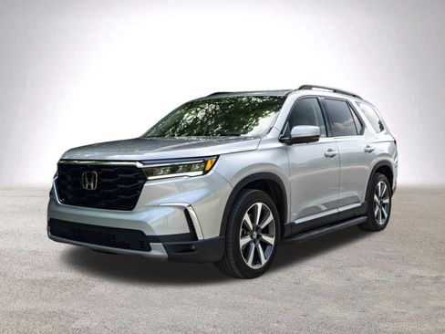 Used 2024 Honda Pilot Elite image 5