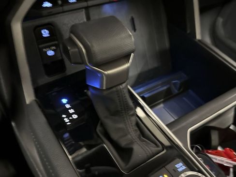 Used 2024 Toyota Tundra Limited image 17