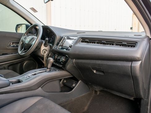 Used 2019 Honda HR-V LX image 33