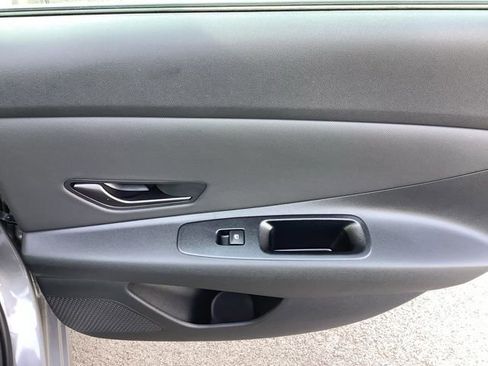 Certified 2025 Hyundai Elantra SEL w/ Cargo Package image 20