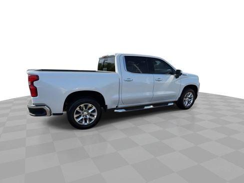 Certified 2022 Chevrolet Silverado 1500 LTZ w/ Safety Package II AWD/4WD image 9