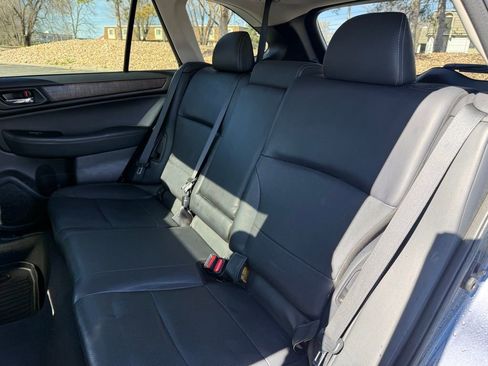 Used 2017 Subaru Outback 3.6R Limited image 16