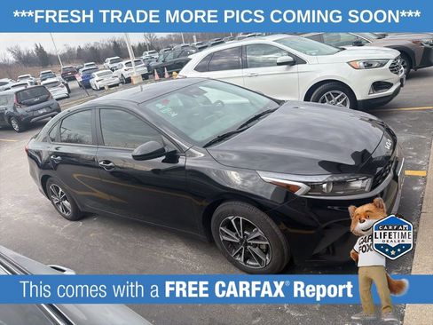 Certified 2023 Kia Forte LXS image 3
