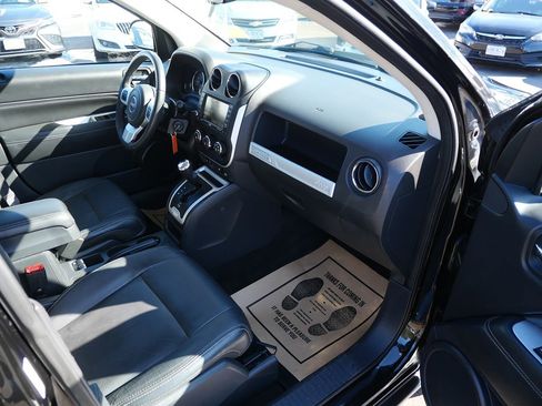 Used 2017 Jeep Compass High Altitude image 15