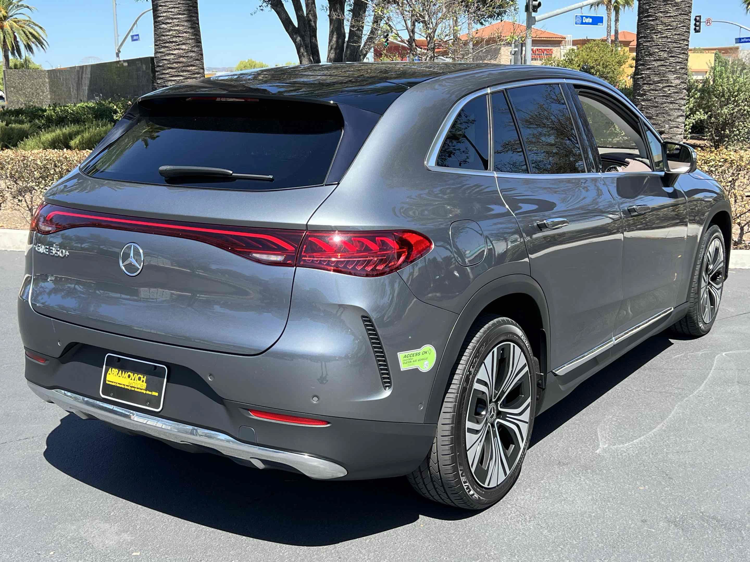 Used 2023 Mercedes-Benz EQE 350+ SUV w/ Exclusive Trim Package image 24