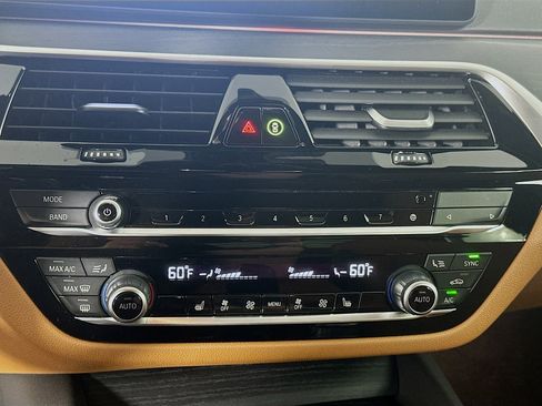 Used 2023 BMW 530i w/ Premium Package image 24