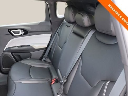 New 2026 Jeep Compass Limited image 15