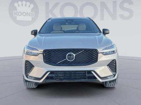 New 2026 Volvo XC60 B5 Plus w/ Protection Package Premier AWD/4WD image 11