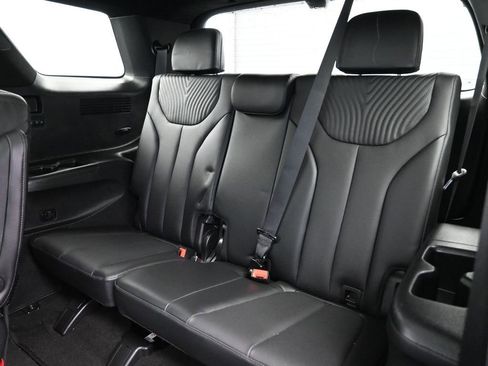 Used 2023 Hyundai Palisade Calligraphy image 32