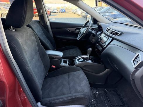 Used 2016 Nissan Rogue SV AWD/4WD image 12